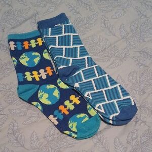Colorful Patterned Women's Socks Set of 2